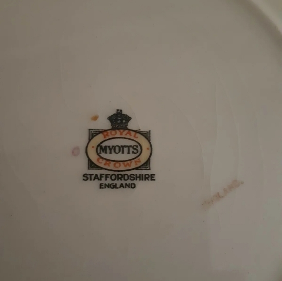 2 VTG Myotts Bouquet Royal Crown Staffordshire Square serving Platter or Plate - Picture 2 of 11